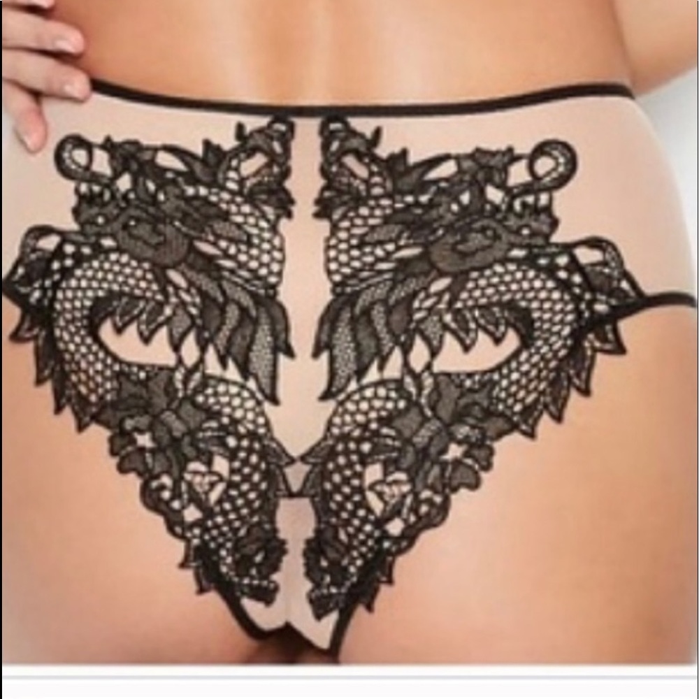 Victoria’s Secret Dragon print Panty NWT Small